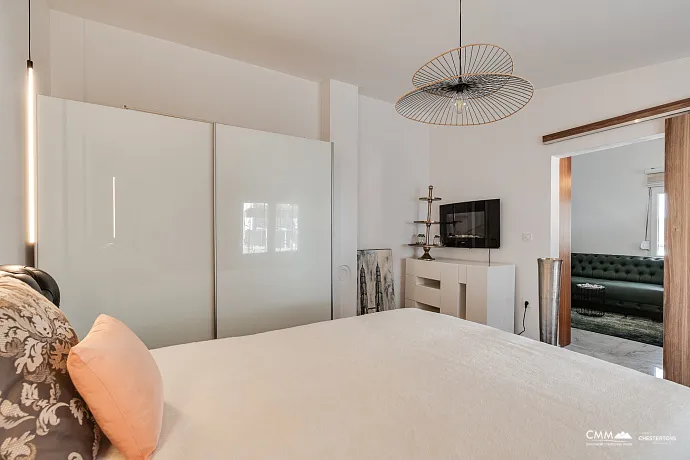 Zweistöckiges geräumiges Haus in Sutomore