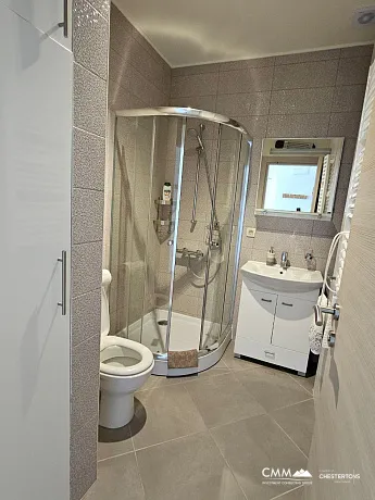 Geräumiges Apartment mit 1 Schlafzimmer in Prcanj