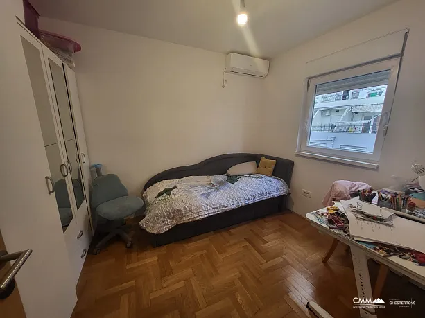 Geräumige Wohnung in Budva mit Meerblick