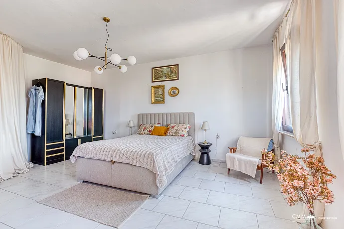 Haus in Dobra Voda mit Panoramablick auf das Meer
