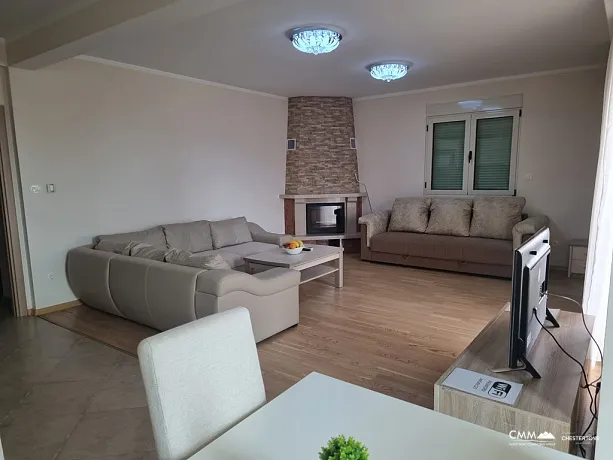 Luxuriöses Apartment mit zwei Schlafzimmern in Bečići