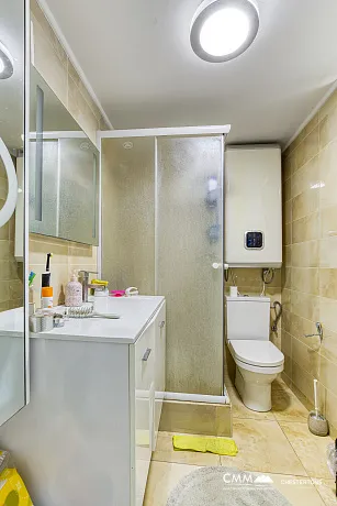 Duplex-Wohnung mit Mittelmeersicht in Petrovac, 104 m²