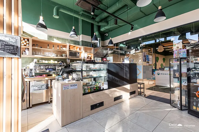 Gewerbeimmobilie in Budva, 400 m²