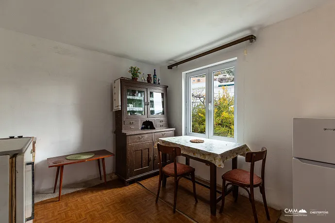 Familienhaus in einer ruhigen Gegend mit Terrasse und Blick ins Grüne.