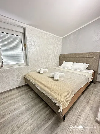 Apartment mit zwei Schlafzimmern in Budva mit Meerblick
