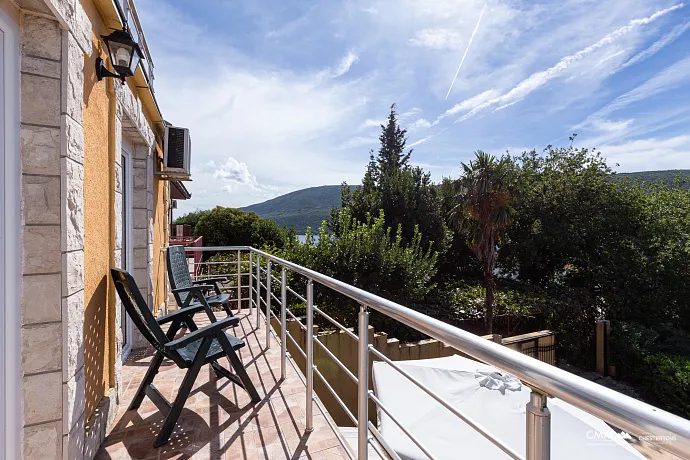 Haus in Kumbor 200 m zum Meer