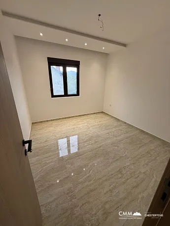 Renovierte Wohnung in Tivat, 78 m²