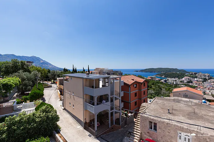 Villa mit Meerblick in Becici
