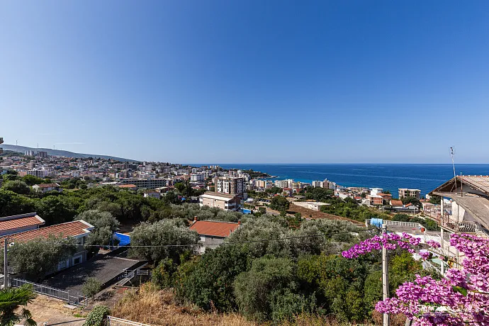 Haus in Dobra Voda mit Panoramablick auf das Meer