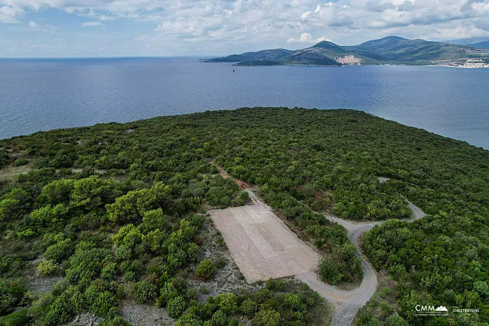 Plot in Bigova