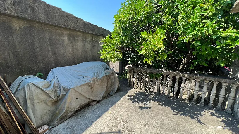 Drei Häuser im charmanten Dorf Klinci auf der Halbinsel Lustica