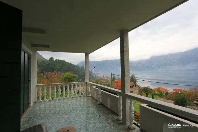 Haus mit Meerblick in Kotor