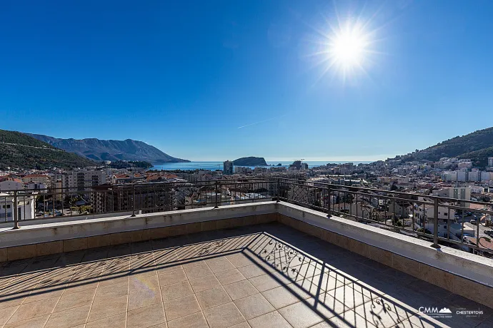 Wohnung mit Meerblick in Budva