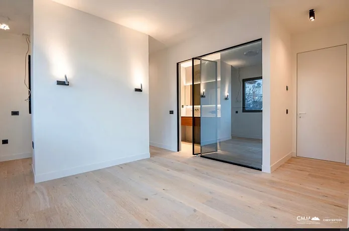 Dreizimmerwohnung in Budva mit herrlichem Blick