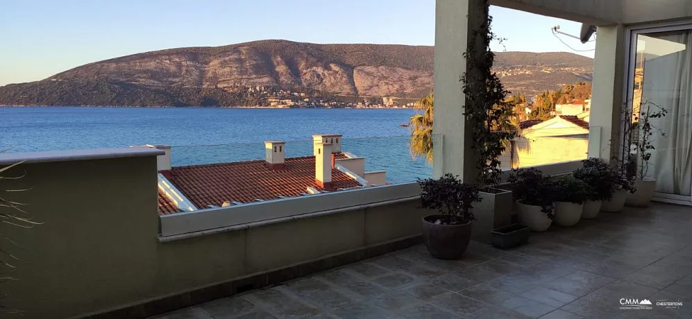 Wohnung in einem Luxuskomplex in Herceg Novi