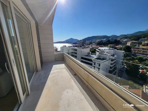 Penthouse in Rafailovici mit Meerblick