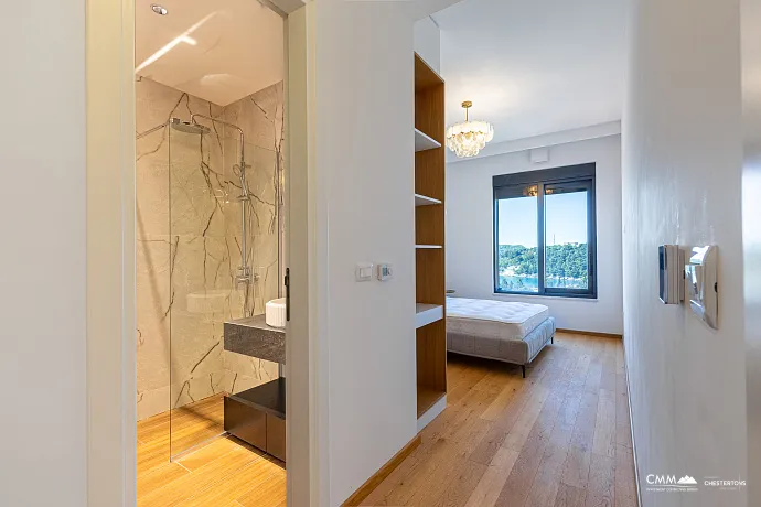 Penthouse in einem Neubau in Becici in der Nähe des Meeres