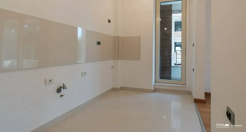 Apartment mit drei Schlafzimmern im Luxusteil von Podgorica