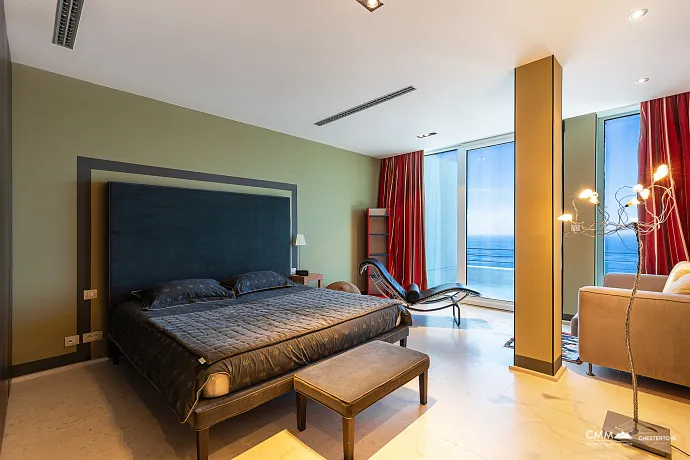 Elegantes Steinhaus mit Meerblick in der Nähe von Sveti Stefan