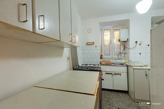 Zu verkaufen – Authentisches Steinhaus mit traumhaftem Blick auf die Bucht von Kotor