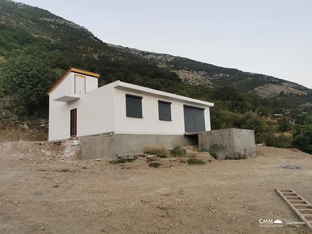 Hochwertiges Haus mit Panoramablick in Sutomore