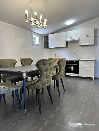 Apartment mit zwei Schlafzimmern in Budva mit Meerblick