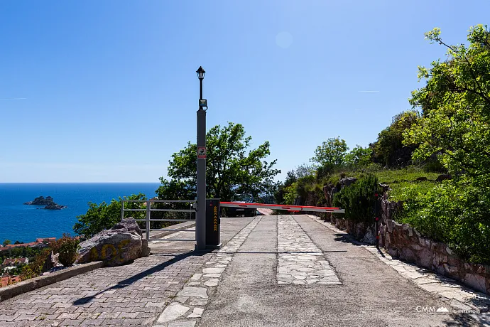Drei-Zimmer-Wohnung in Petrovac mit Meerblick