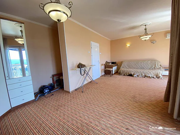 Haus in Tivat mit Panoramablick auf das Meer