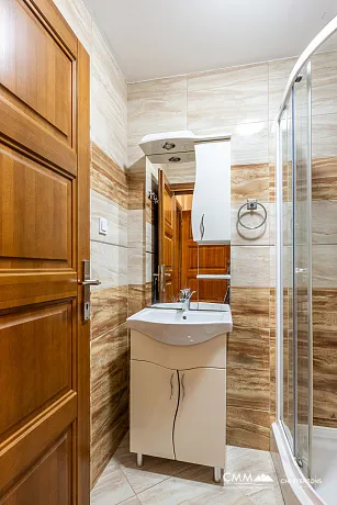 Zwei-Zimmer-Wohnung mit Meerblick.
