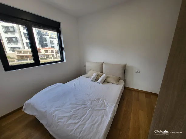 Möblierte Wohnung mit einem Schlafzimmer, Meerblick und Garagenplatz in einem neuen Gebäude