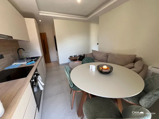 # 6566 apartments in einem neu erbauten Gebäude im Zentrum von Budva