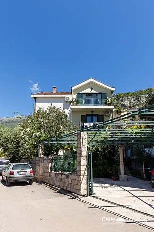 Geräumiges Haus in Budva