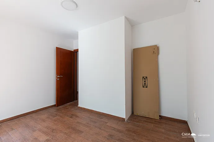 Geräumiges Apartment mit 1 Schlafzimmer in Rafailovići