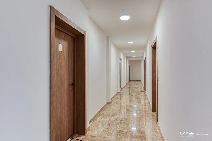 Komplex in Bečići in der Nähe des Meeres