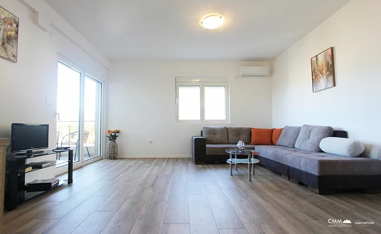 Apartment mit einem Schlafzimmer in Rafailovići mit Meerblick