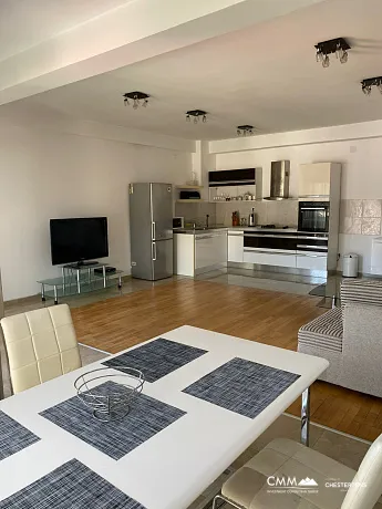 Geräumige 107 m² Wohnung mit Terrasse und Meerblick im Herzen von Budva