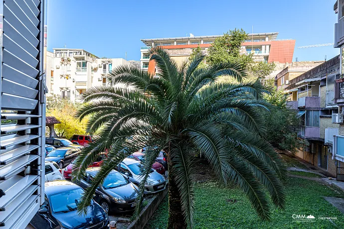 Geräumige Wohnung im Herzen von Budva — in der Nähe der Altstadt und des Strandes