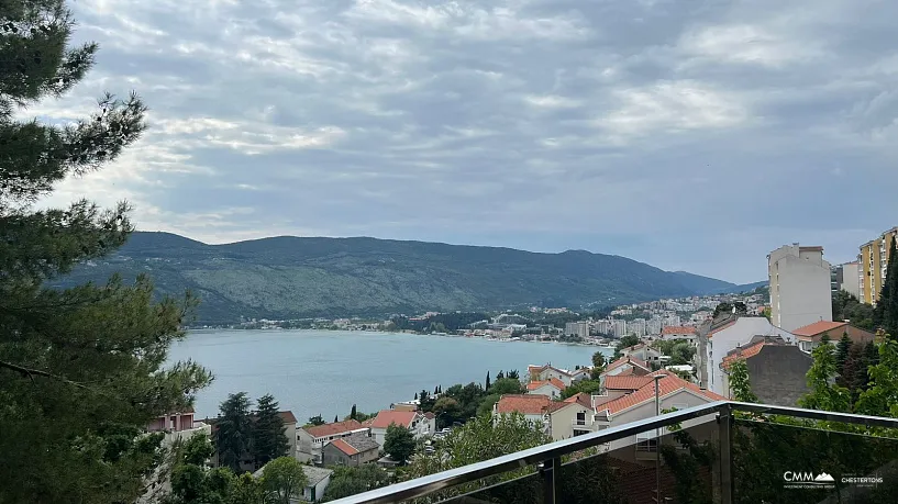 Ausgezeichnete Villa im Zentrum von Herceg Novi