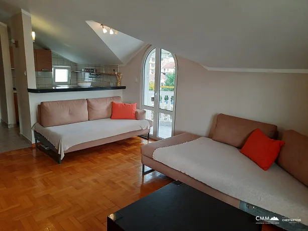 Apartment mit zwei Schlafzimmern in Budva in der Nähe des Zentrums