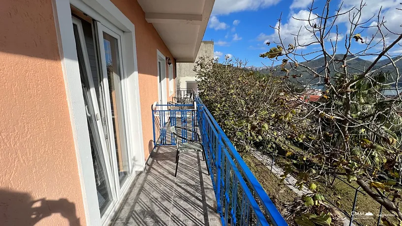 Studio 33m2 mit teilweisem Meerblick in Herceg Novi, Bijela