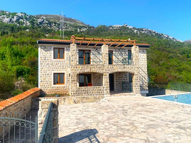 Rustikale Villa mit Meerblick