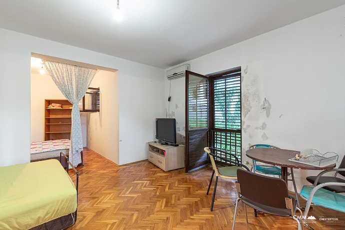 ZU VERKAUFEN: HAUS 270 m² – EINZIGARTIGE GELEGENHEIT IN PRČANJ!