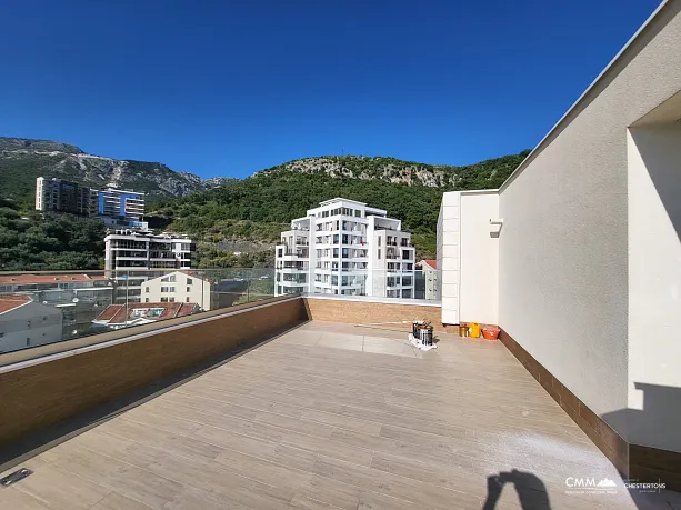 Penthouse in Rafailovici mit Meerblick