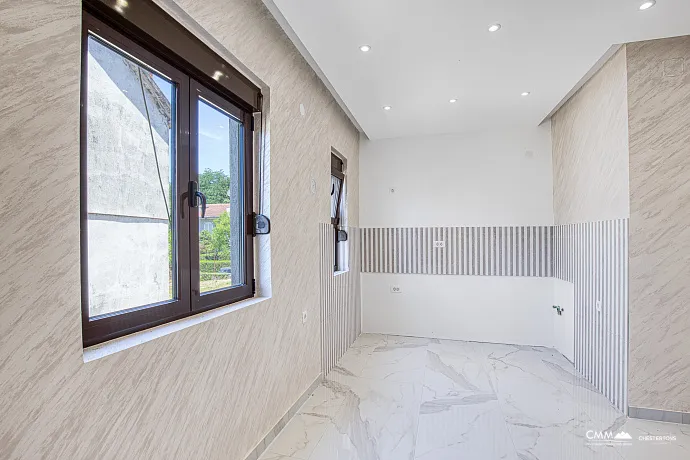 Renovierte Wohnung 49 m², Tivat