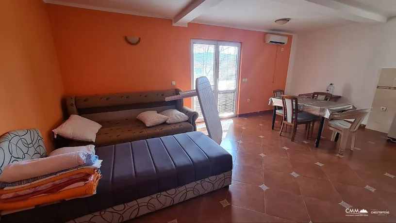 Haus in Sutomore mit 8 Schlafzimmern