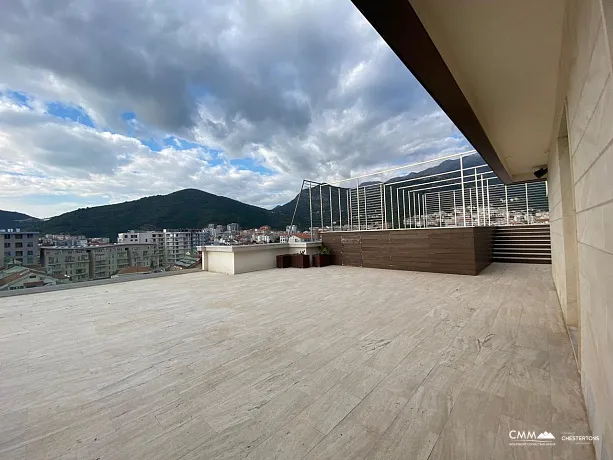 Dachterrasse im Zentrum von Budva