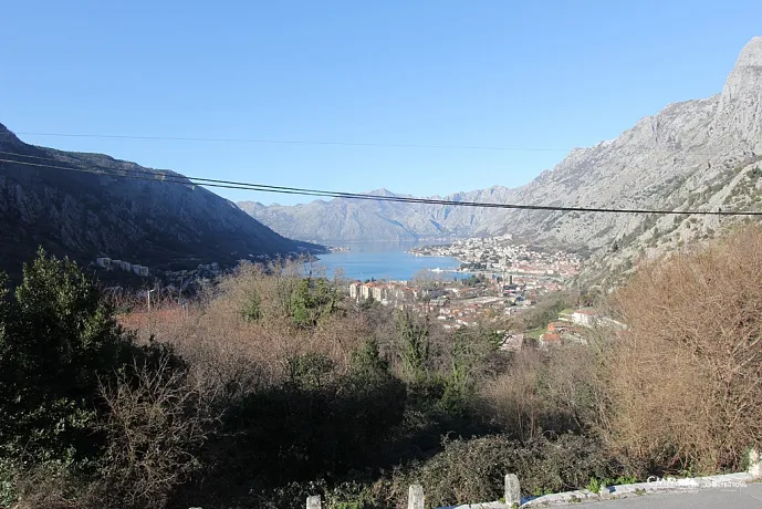 Haus mit 7 Schlafzimmern und Blick auf die Bucht von Kotor in Skaljari