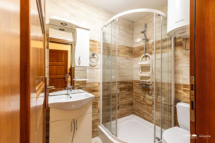 Zwei-Zimmer-Wohnung mit Meerblick.