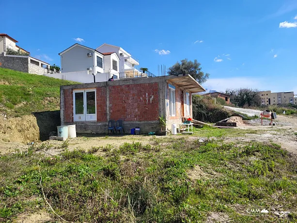 Haus von 80 Quadratmetern mit einem Grundstück von 905 m2 und wunderschönem Panoramablick auf die umliegenden Hügel und das Meer