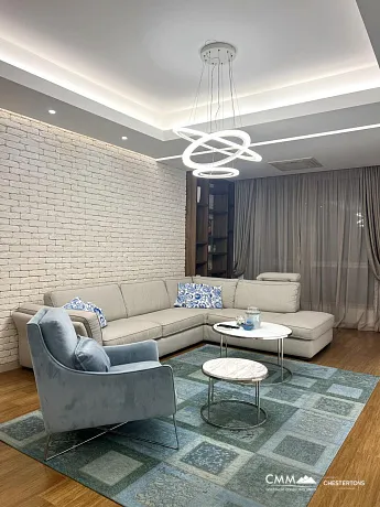 Luxuswohnung im Zentrum von Budva – 90 m² mit Garage